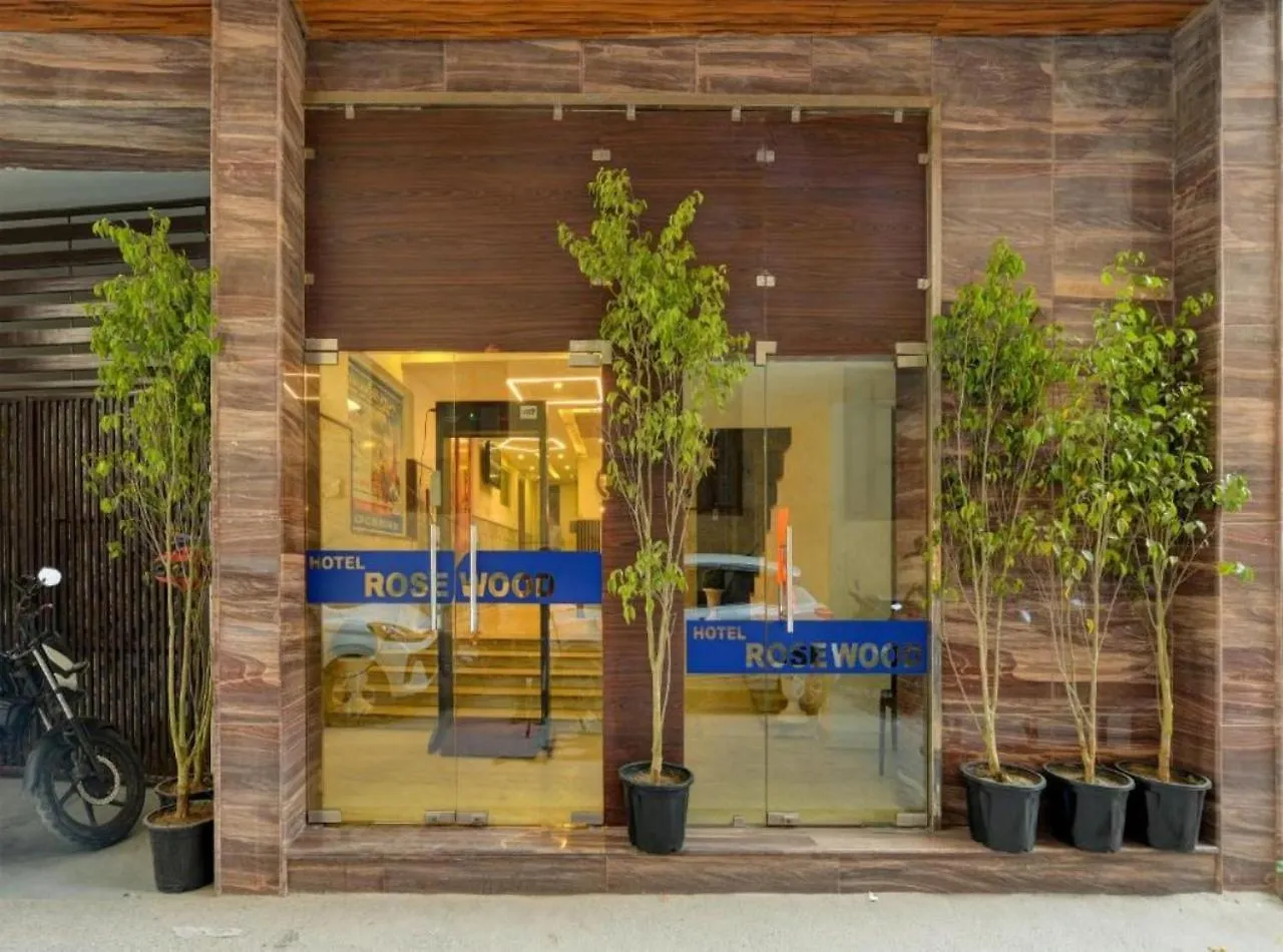 Hotel Rosewood Suites Near Delhi Airport New Delhi