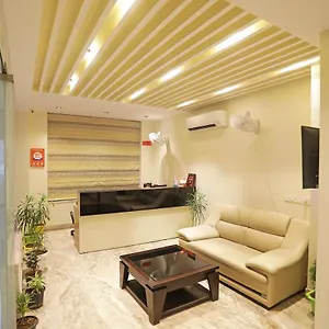 hotel-goodluck-house-near-delhi-airport.hotelsdelhi.org/