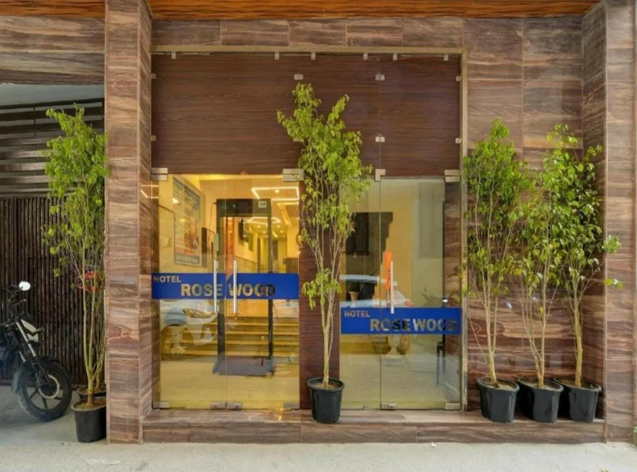 Rosewood Suites Near Delhi Airport New Delhi India